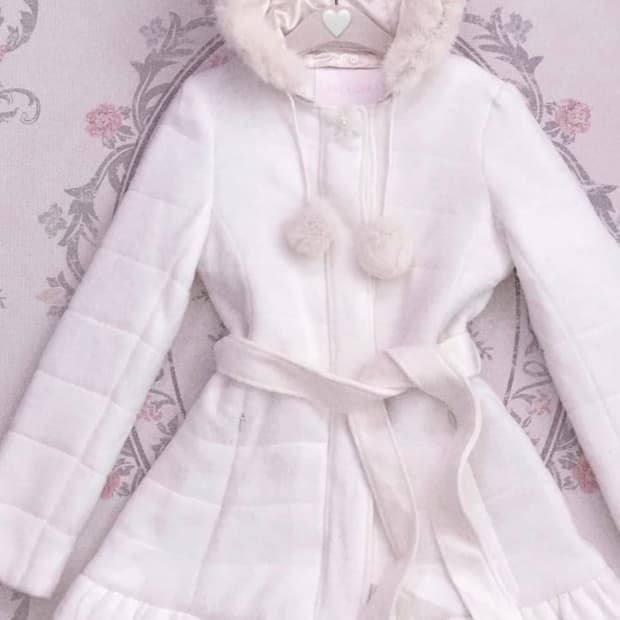 리즈리사 화이트퍼코트