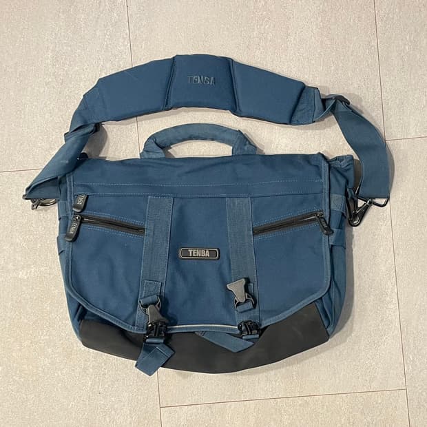 텐바 메신저백 블루 카메라가방