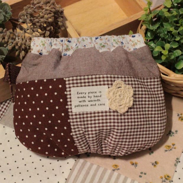 핸드메이드 브라운 패치워크 바네 파우치