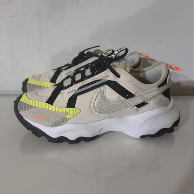 245mm 3M x 나이키 TC 7900 운동화