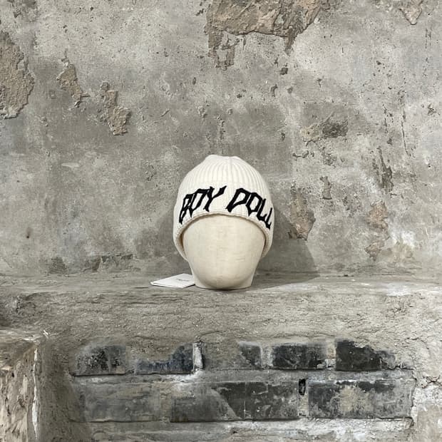 셀린느 아이보리 보이 돌 울 비니