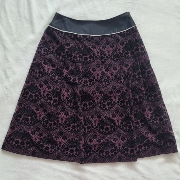 빈티지 오리엔탈 레이스 패턴 스커트