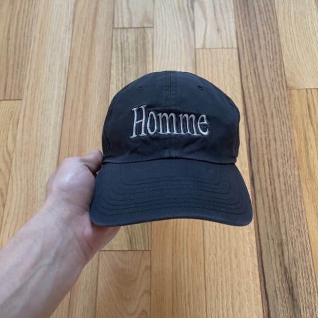 발렌시아가 옴므자수 볼캡 59L