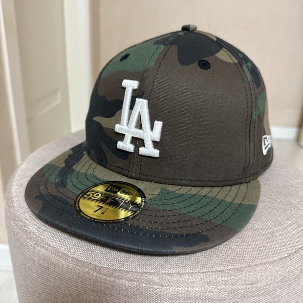 MLB LA 다저스 베이직 피티드캡 우드랜드 카모 714