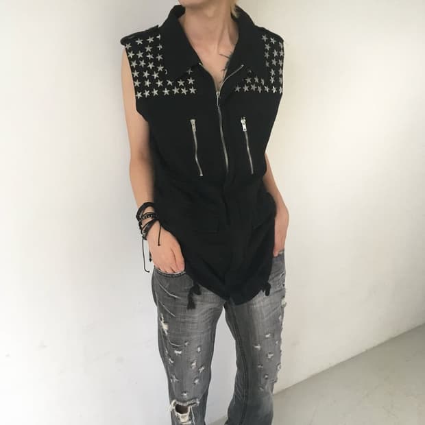glad news star studded sleeveless jacket