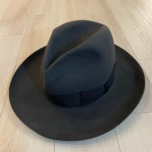 Wackomaria beaver hat