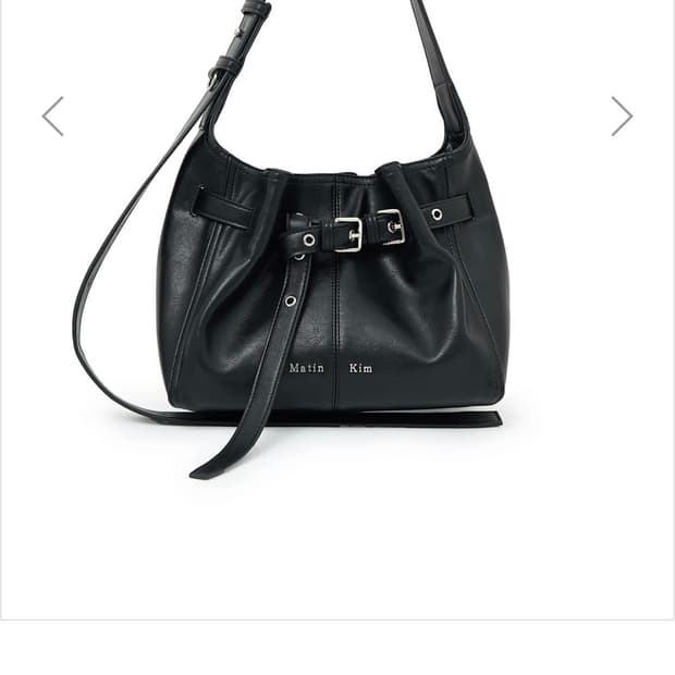 마뗑킴 Belted volunn small bucket bag