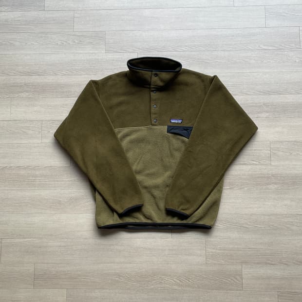 파타고니아 신칠라 카고그린 켄달제너