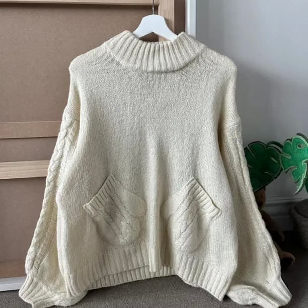 vintage ivory pocket knit