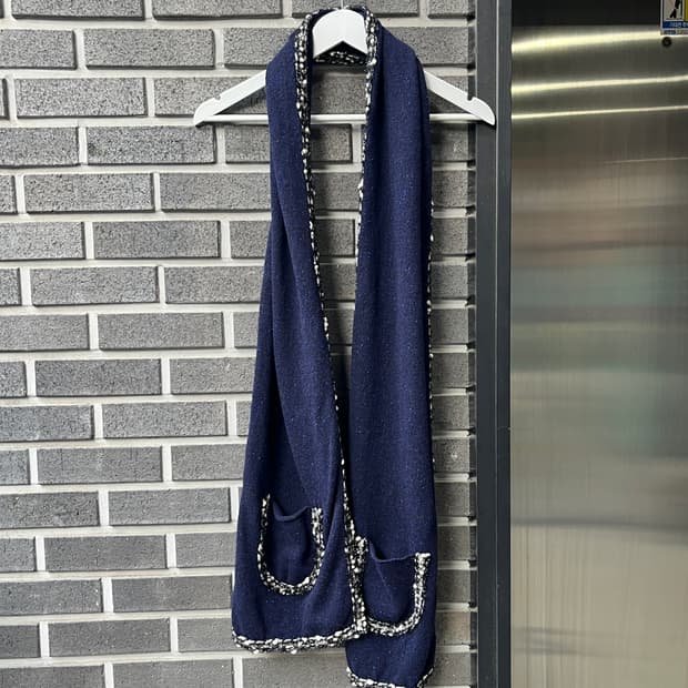 See by Chloe 씨바이끌로에 더블 포켓 머플러 네이비