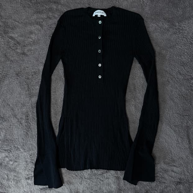 ENFOLD 엔폴드 딱붙 슬릿 골지 롱슬리브 울 니트