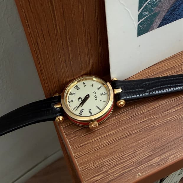 [GUCCI] sherry line gold watch