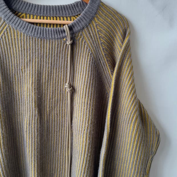 [vtg] stripe neck string knit  