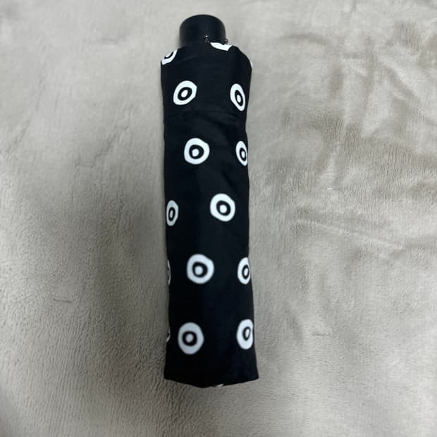 꼬르소꼬모 시그니처 로고 우산