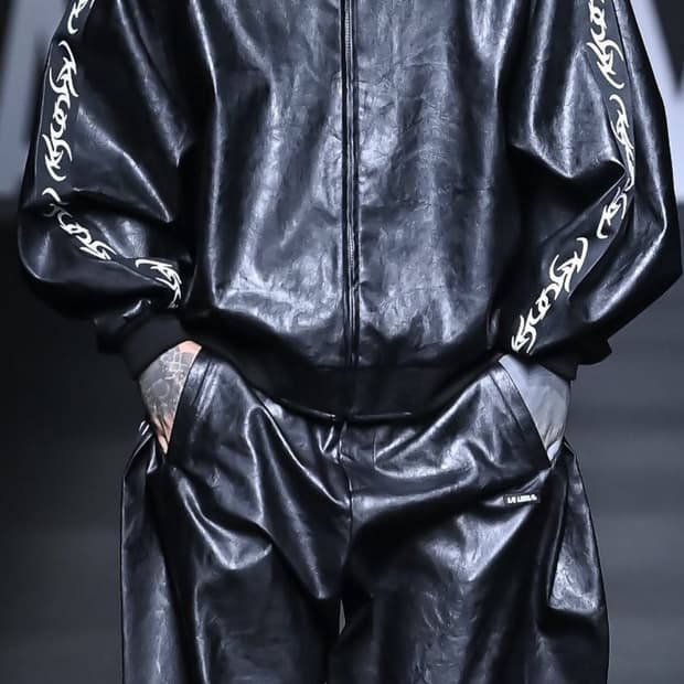 아조바이아조 비건 레더 셋업set 가격입니다/단품 구매 가능