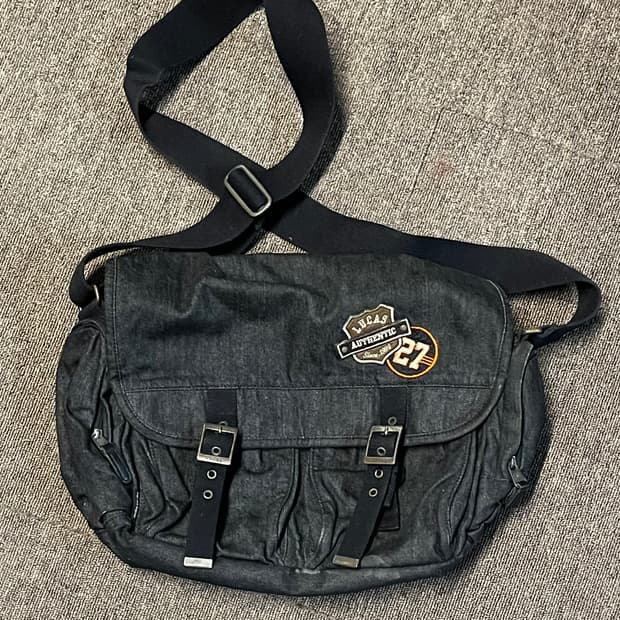 루카스 y2k 흑청 데님 크로스백