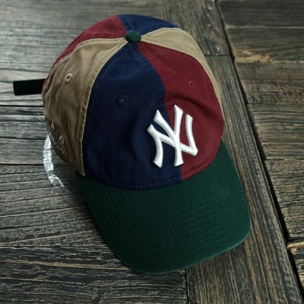 [뉴에라 X 아이앱스튜디오] 멀티 컬러 배색 양키스 볼캡 M18478