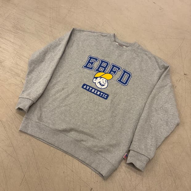 이벳필드 빅로고 그레이 맨투맨