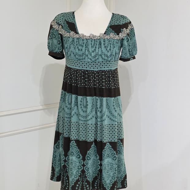 일본빈티지)스즈코모리걸 민트초코라떼갸루 레이스 에스닉 퍼프 로걀원피스
