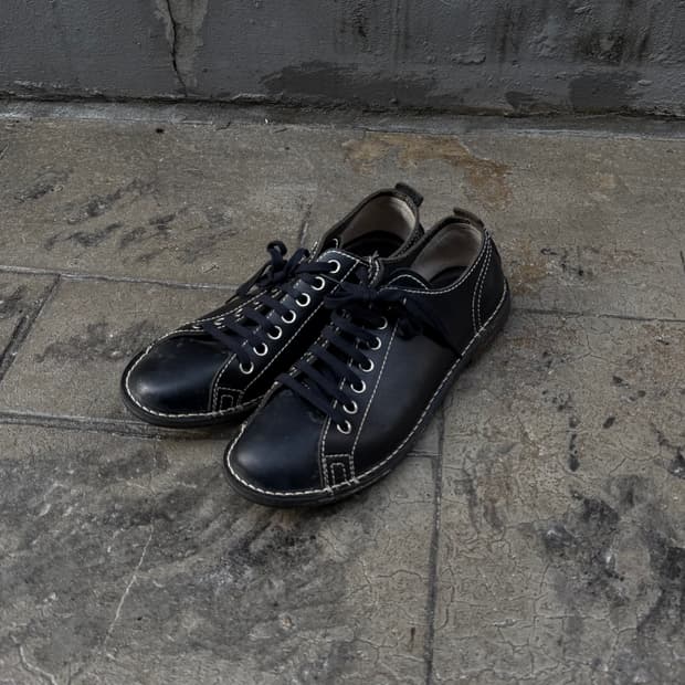 꼼데가르송 옴므 스티치 우드 더비 슈즈