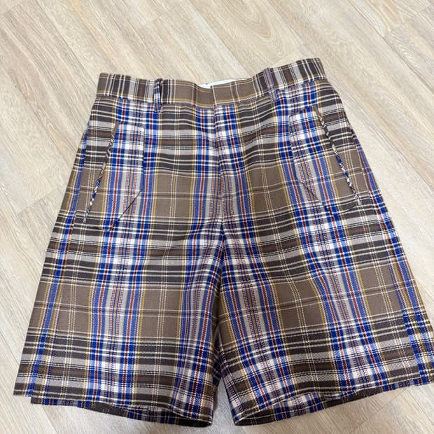 우영미 체크패턴 반바지