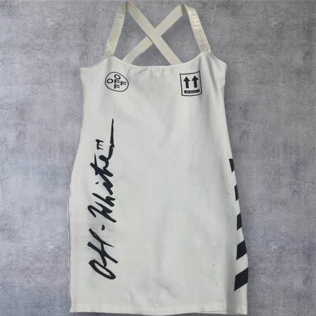 오프화이트 화이트 스포츠 로고 슬리브리스 미니 원피스 38