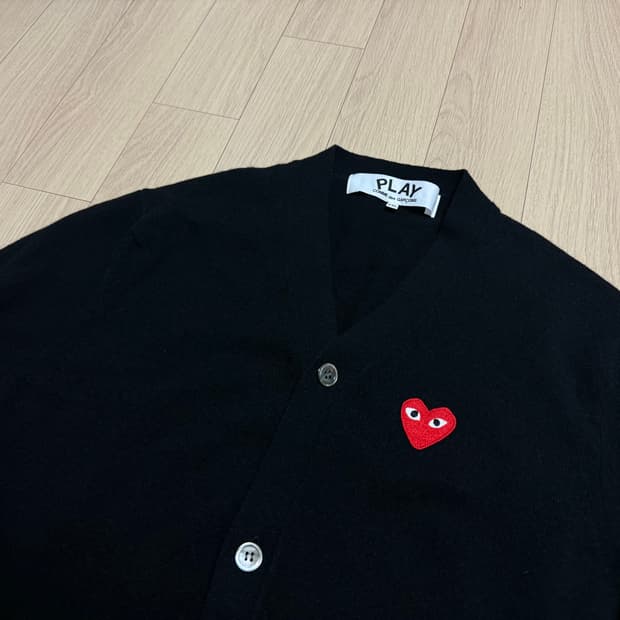 꼼데가르송(Comme des Garçons PLAY) 하트로고 가디건 X
