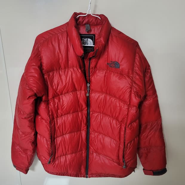 노스페이스 써밋시리즈 아콘가구아 경량패딩 레드 90표기 95정사이즈 굿