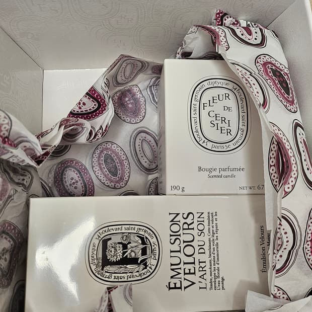 딥티크 플레르 드 세리에 캔들 & 핸드 로션 세트(선물포장)