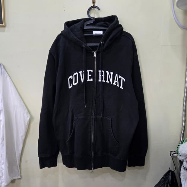 [XL/105] 커버낫 아치 로고 후드 집업 (블랙)