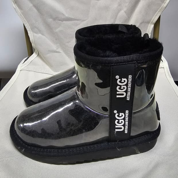 UGG 어그 부츠 클리어 블랙  EU33-34 (200-210)
