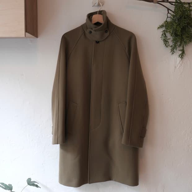 코모리 울 코트