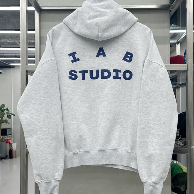 아이앱 스튜디오 베이직 빅로고 스웻 후드티 멜란지