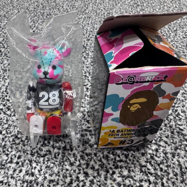 베어브릭 베이프 슈퍼시크릿