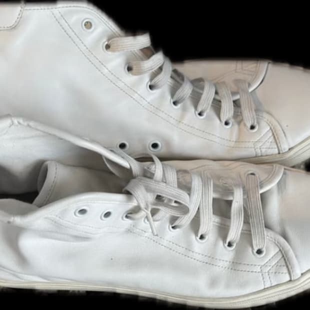 Saint laurent high top sneakers 42