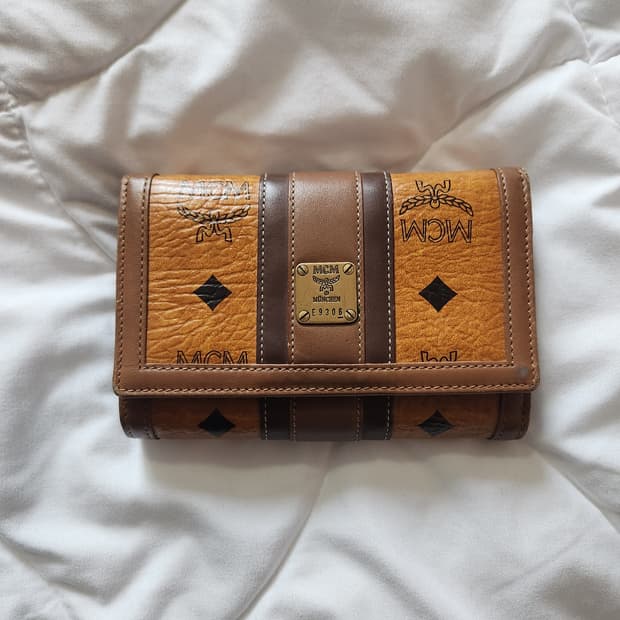 mcm 비세토스 레더 지갑