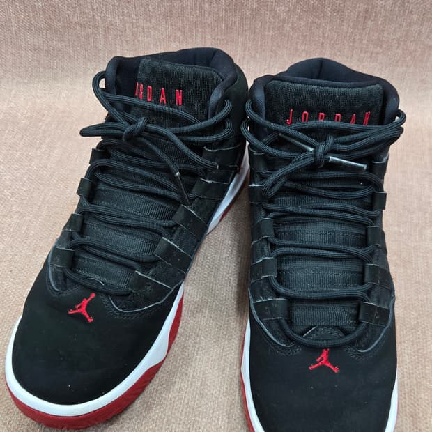 나이키 235mm- 에어 맥스 조던 아우라 농구화 운동화