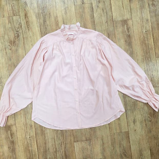 마블링마켓(mabling) 아일렛카라 블라우스 프리사이즈 새상품 