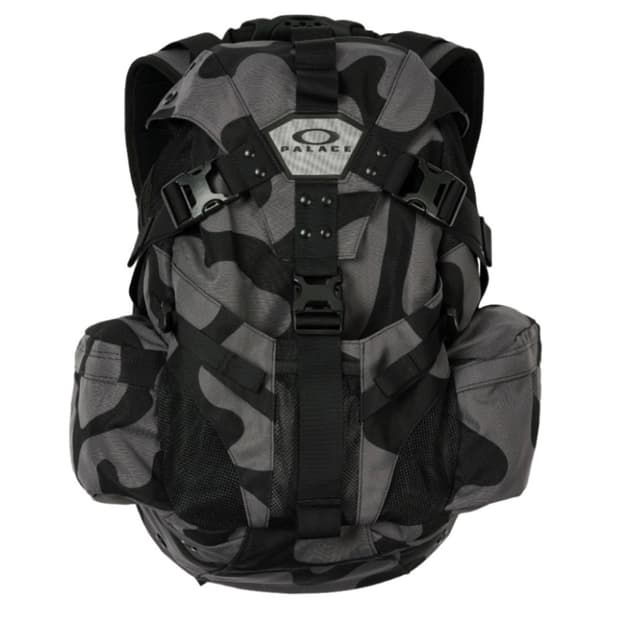 팔라스 X 오클리 백팩 나이트 클라우즈 24FW