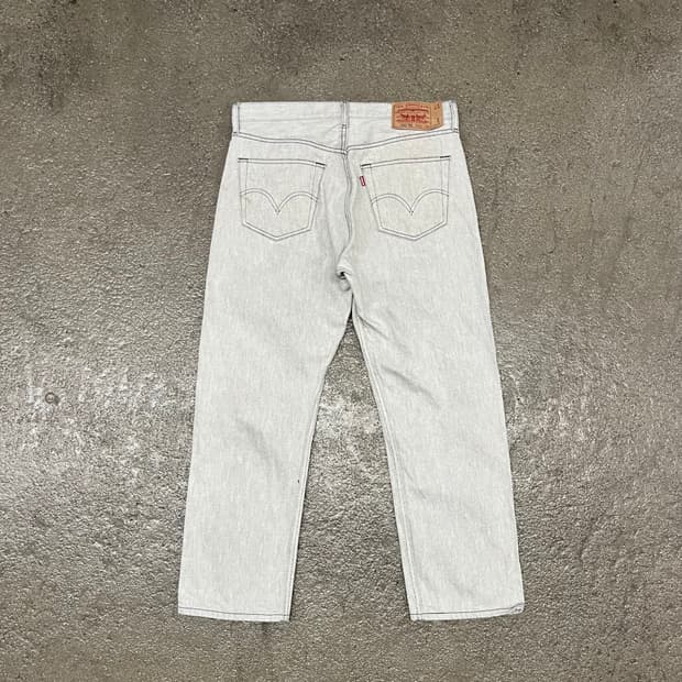 Levis501 그레이 컬러진 (33“)