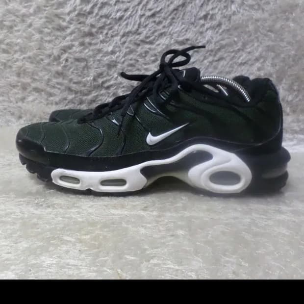 나이키 에어맥스 플러스 세쿼이아 블랙