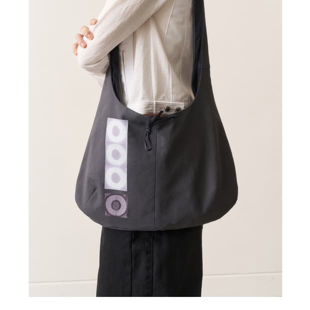 오들리워크샵 Canvas Reversible Crossbody Bag