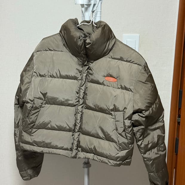 배드블러드 숏패딩