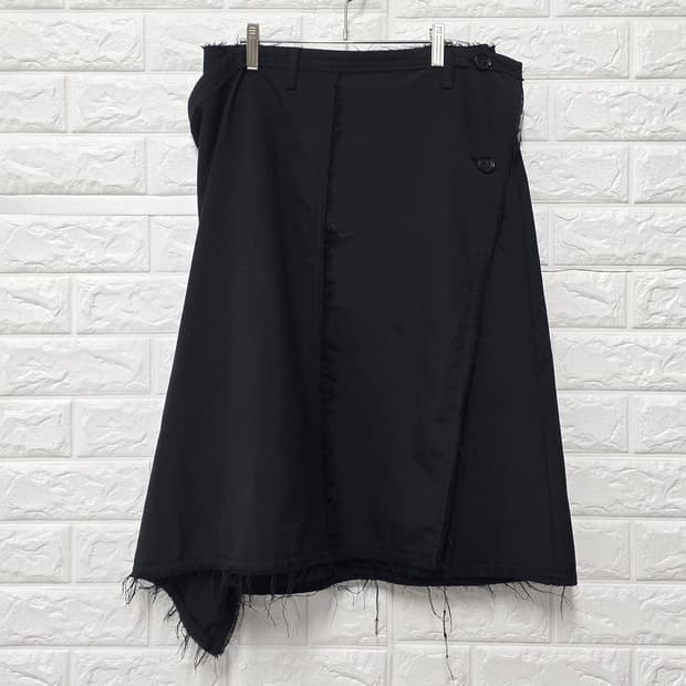 택포_ 24s 인사일런스 언발란스 스커트 29인치