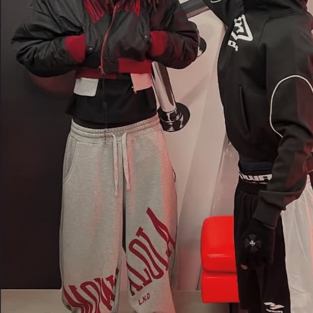 MOWALOLA 스탬프 조거팬츠