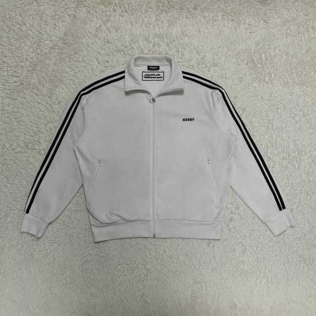 널디 벨벳 져지