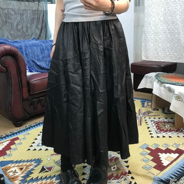 빈티지 여성 블랙 코팅 롱 스커트 