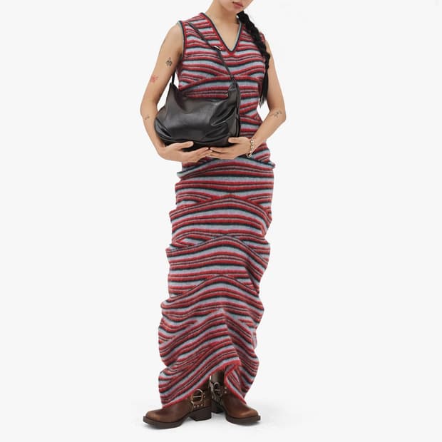 파인드카푸어 필로우 푸퍼백 30 크링클드 - 블랙