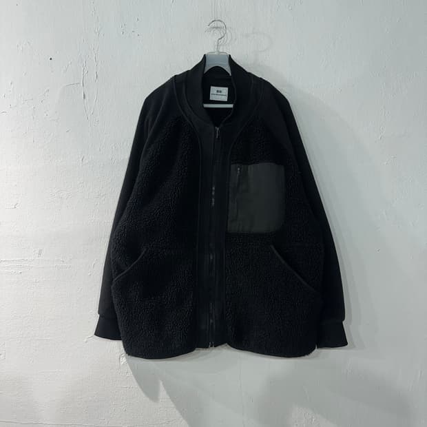 유니클로 화이트마운티니어링 플리스 자켓 XL