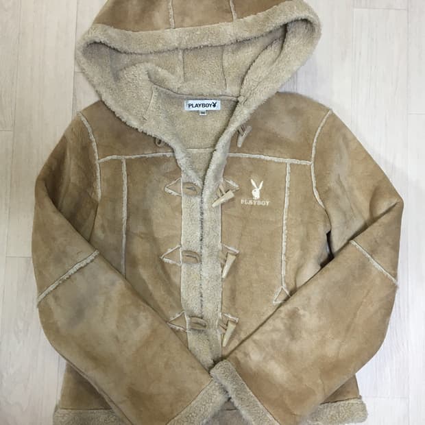 플레이보이 토글 후드 무스탕 자켓